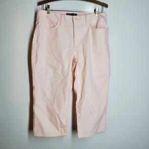 Rider Lee Mid Rise Capri Light Pink Women.  Size 12 M